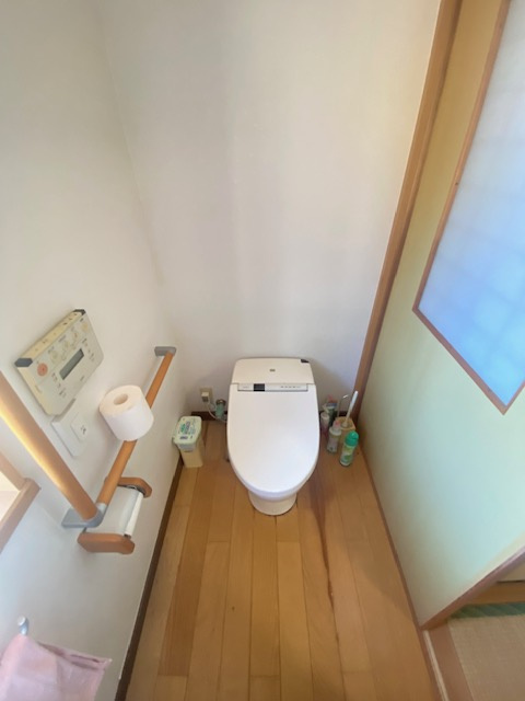 都城市庄内町の中古一戸建のトイレ