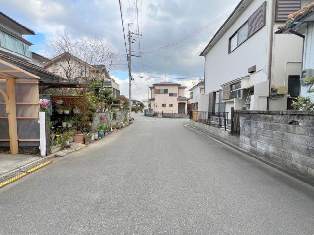 和歌山市田尻・中古戸建・112758の前面道路含む現地写真