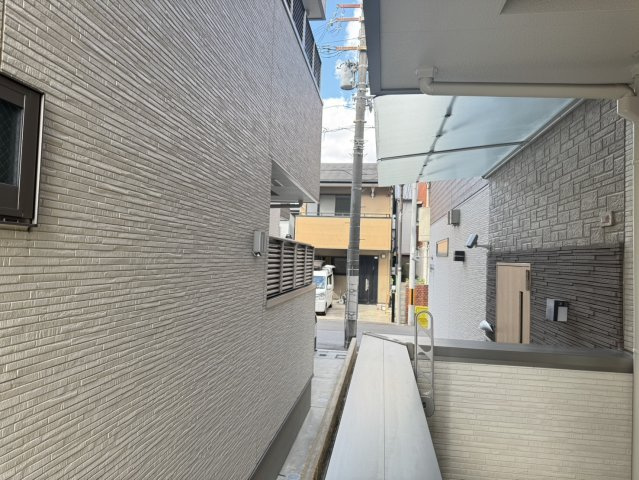 【バルコニー】 | フジパレス豊里中央公園2番館 | 開放的で明るい空間を演出してくれるバルコニーです