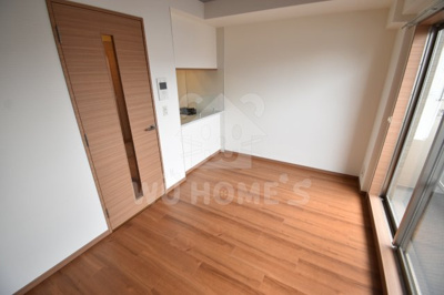 【その他】 | レジデンス福島 | ゆったりした洋室です