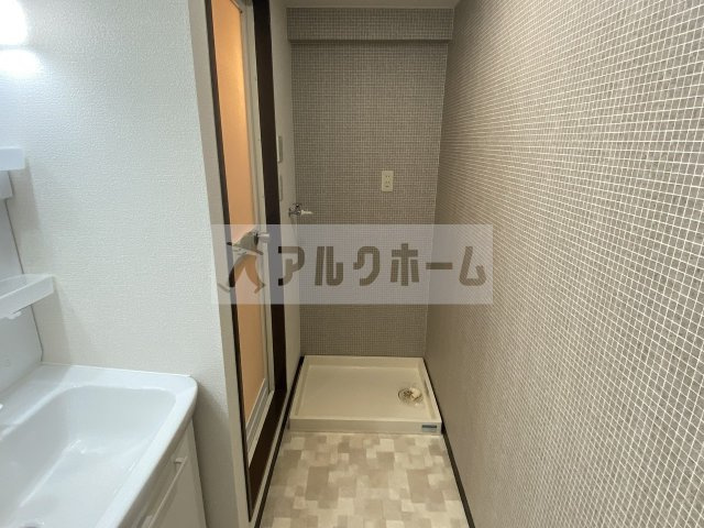 ハイグレード高井田の洗面所|ハイグレード高井田　洗濯機置き場