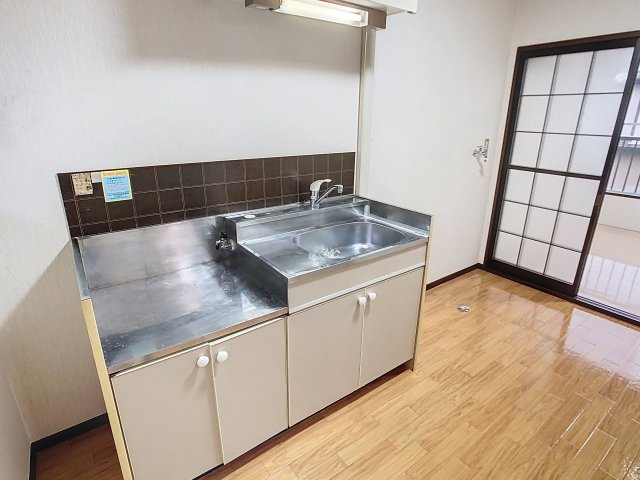 コーポオオバのキッチン