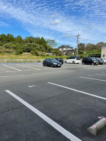 セントラルOZUの駐車場