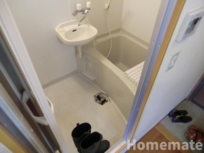 【洗面所】 | U.V.カマクラ