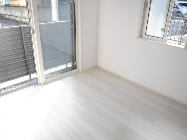 Ｄ－ｒｏｏｍ塚越の洋室