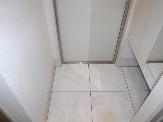 Ｄ－ｒｏｏｍ塚越の玄関