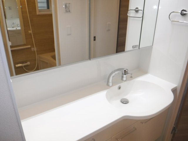 Ｄ－ｒｏｏｍ塚越の独立洗面台