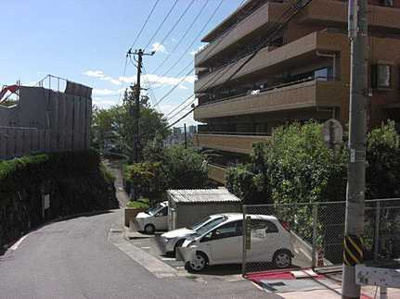 【外観】 | ダイアパレス光が丘 | 【2021年10月リフォーム工事完成 !】
間取図では分からない広さや明るさ，資料には
記載されていない情報があります。
ぜひ、現地を見られる事をお勧めいたします！