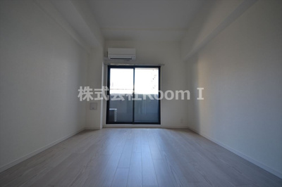 【居間・リビング】 | S-RESIDENCE天満Gracis | ゆったり過ごせるリビングです