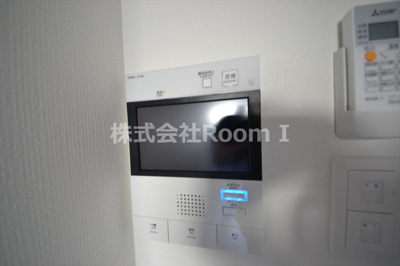 【セキュリティ】 | S-RESIDENCE天満Gracis | モニター付インターフォンです。