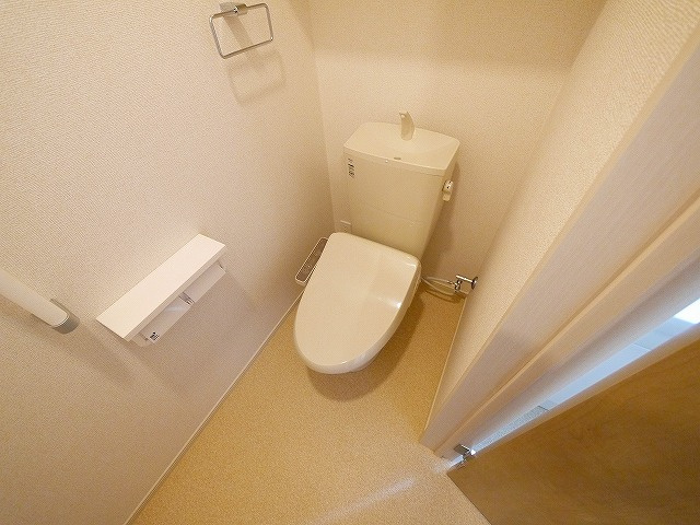ＨｅｒｉｔａｇｅⅠのトイレ|落ち着いたトイレです