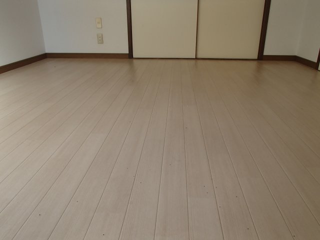 【洋室】 | プラザハピネス小若江 | 個人の部屋や寝室として使える洋室です