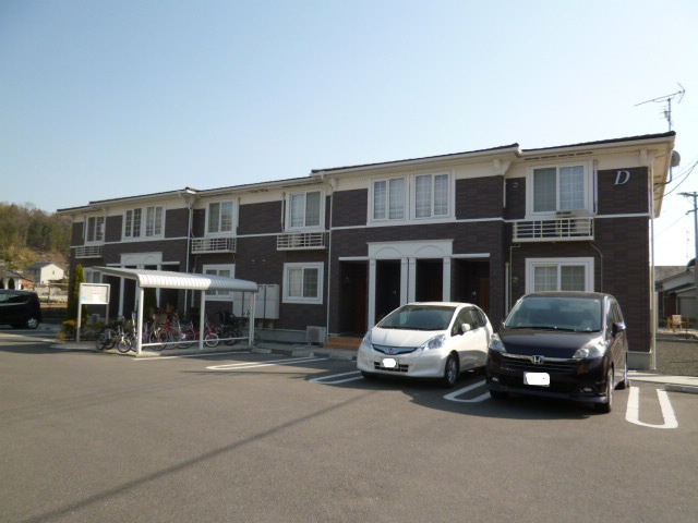 総社市井尻野のアパートの外観