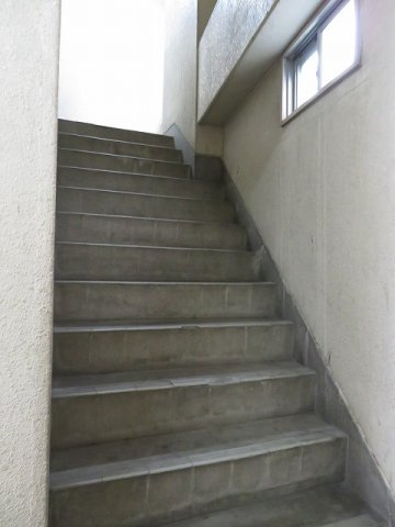 【エントランス】 | 中央マンション