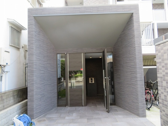 プリモアネッソのエントランス