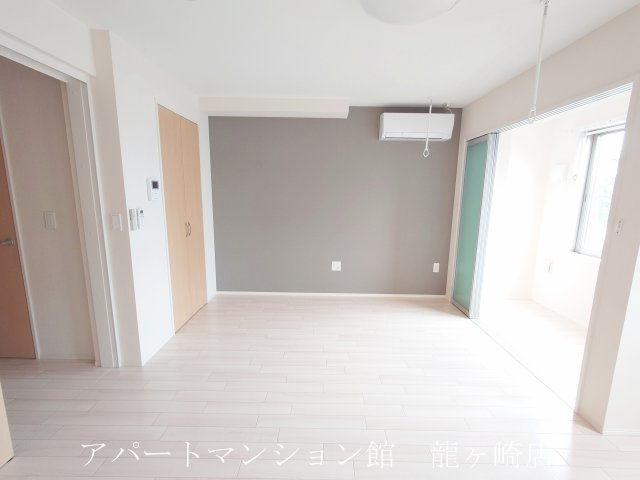 アリュール阿見の居間・リビング