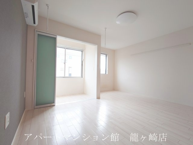 アリュール阿見の居間・リビング