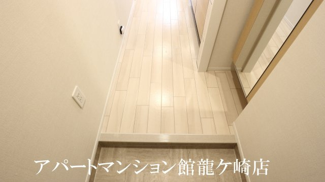 アリュール阿見の玄関