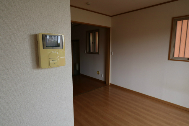 スマイルガーデン柏井のセキュリティ|モニター付きインターホン