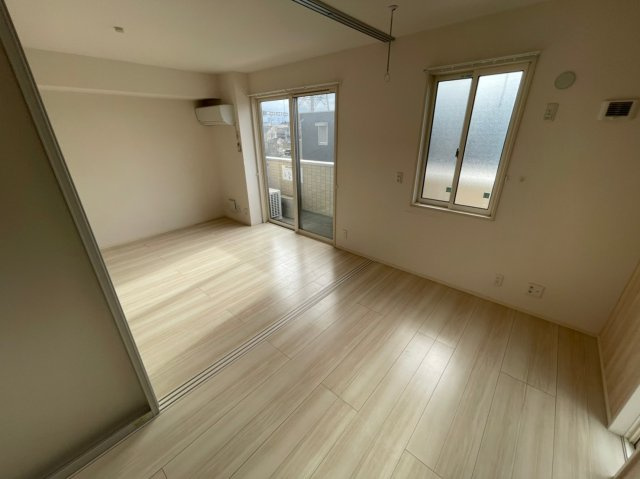 ファビュラス・レセンテの居間・リビング