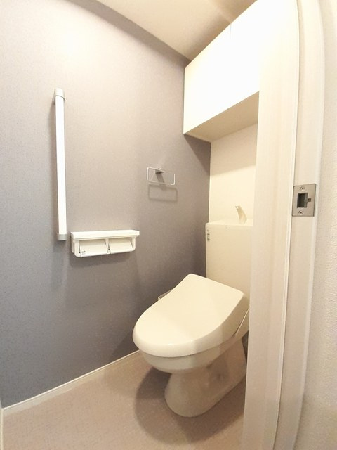 メゾン・ブリーズⅡのトイレ