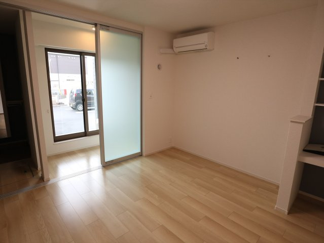 メゾン・ブリーズⅡの寝室