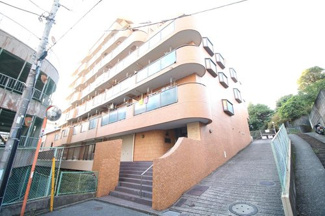 【外観】 | 2駅2路線が利用可能な好立地に建つマンション外観です。安心の新耐震基準で建築されたマンションです！