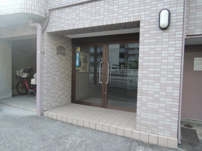 【エントランス】 | ファーストクラス磯子 | エントランス部分です。