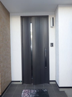【玄関】 | 大館市松木字大上・中古住宅