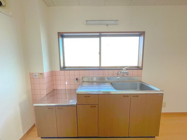 ガーデンハイツいちのみやのキッチン|キッチンでお料理をお楽しみください