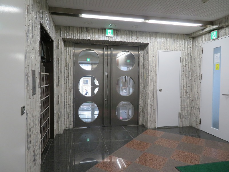 パークレーン深江のエントランス