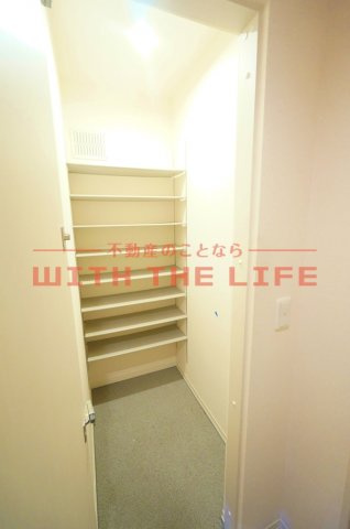 ディアラソ【キャッシュバック対象物件】の玄関|ゆったりとした玄関です