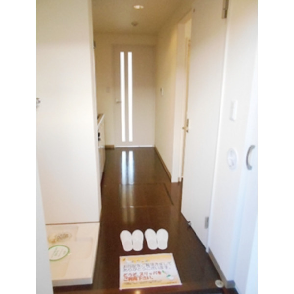 ラフォルテ本中山の玄関