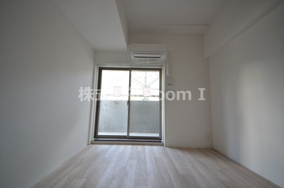 【居間・リビング】 | エスリード大阪城PREMIER | 使いやすい居間です