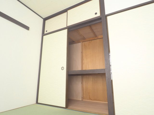 押入れの収納スペース★