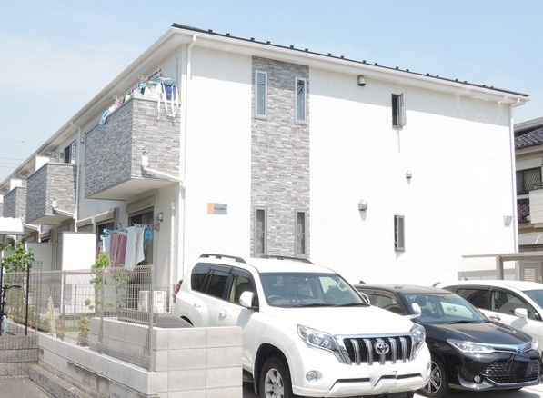 プランドールの駐車場