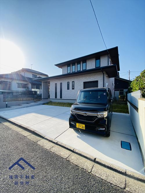 福津市光陽台2丁目　戸建ての駐車場