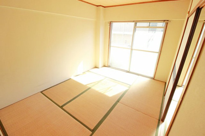 【和室】 | 駅前コーポラス | 6帖和室