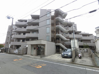 【外観】 | 総戸数３１戸、１９９６年３月築、管理人は日勤勤務につき管理体制良好です♪