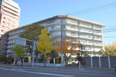 【外観】 | 中島公園ハウス | 鉄筋コンクリート造地下1階付7階建て　1974年5月築