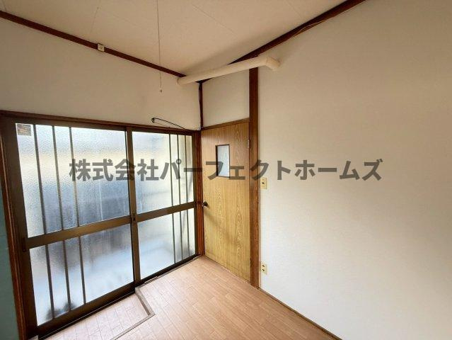 緑町マンションの玄関|明るい玄関です