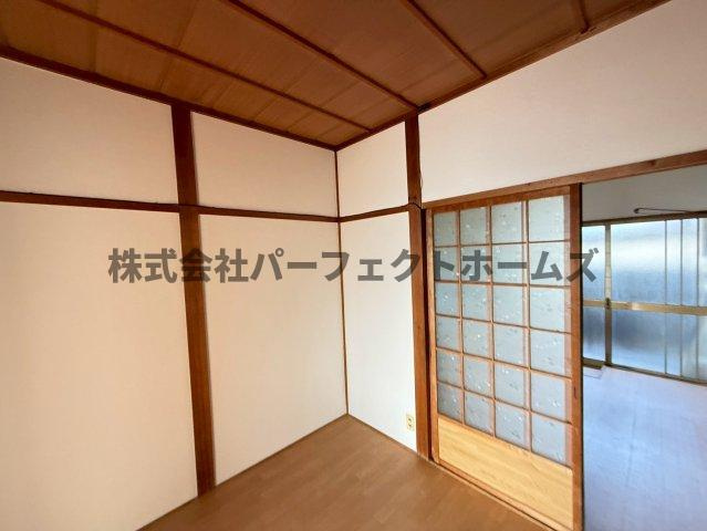 緑町マンションの洋室|コンパクトで使いやすい洋室です