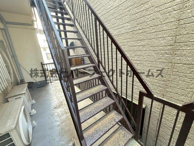 緑町マンションのエントランス|毎日通るエントランスはこのようになっています