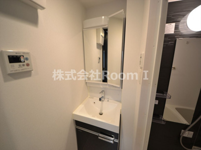 【洗面所】 | スワンズシティ大手前レーヴェ | 洗面所です