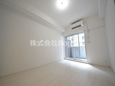 【洋室】 | スワンズシティ大手前レーヴェ | 個人の部屋や寝室として使える洋室です