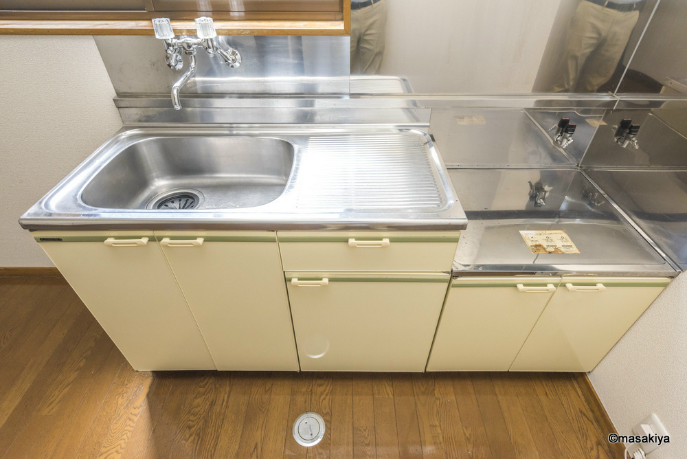 コーポエメラルドのキッチン|ダイニングキッチン