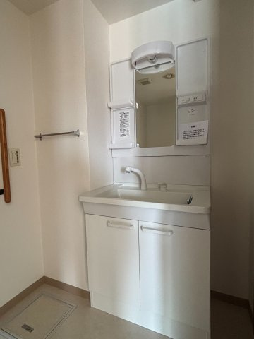 【独立洗面台】