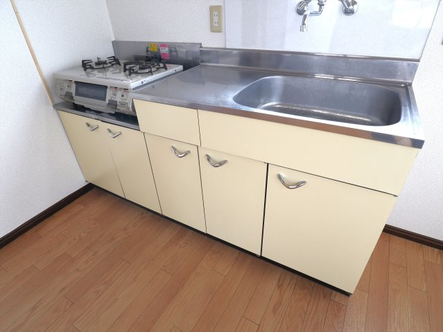脇アパートＣ号棟のキッチン