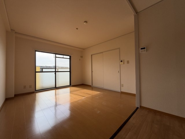 【居間・リビング】 | 野浦ハイツ