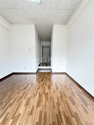 【居間・リビング】 | LakiaMaison弁天町